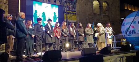 Voci al Futuro: Camilla e Sofia vincono il contest musicale della Uil Marche