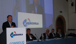 Scuola, le voci del Consiglio nazionale: “Basta considerarla un costo”