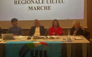 Moda in crisi, Uiltec Marche: “IA opportunità se persone ed etica centrali”